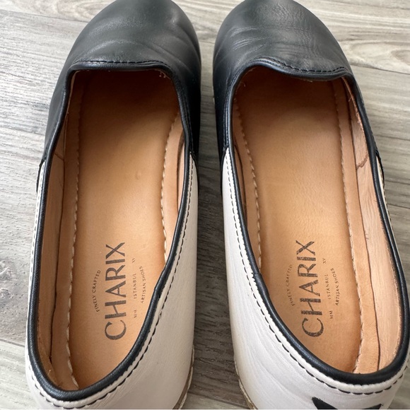 Charix Black & White Slip On Loafer Shoes Size 41 (US 9.75) - Picture 6 of 9